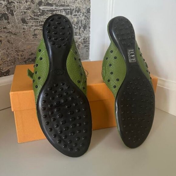 *NIB* TOD'S* ANTILLE GREEN LEATHER SLIP ON THONG SANDAL size 9 / 39 - Picture 4 of 6